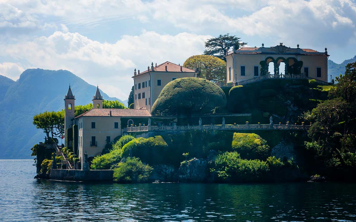 discover Villa Balbianello on Como Lake discover Villa Balbianello on Como Lake