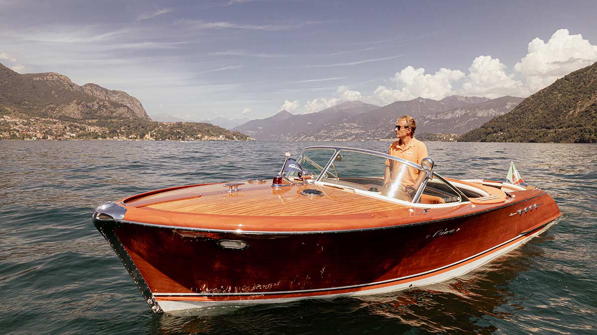 Visita alle location cinematografiche più famose sul Lago di Como in motoscafo Riva
